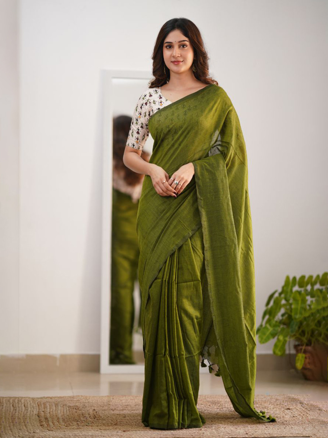 Sutisancha Mehndi Handloom Cotton Saree with Doll Print Blouse