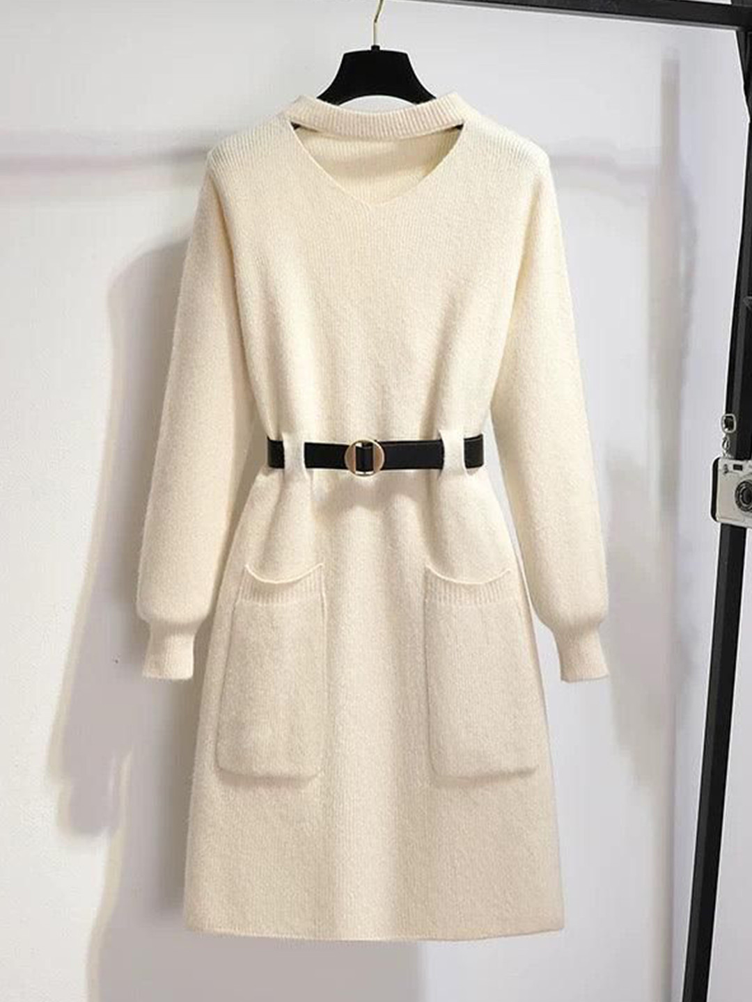 Miss Mosa By Akanksha  Women Off-White Hyacinth Knitted Dress With Belt