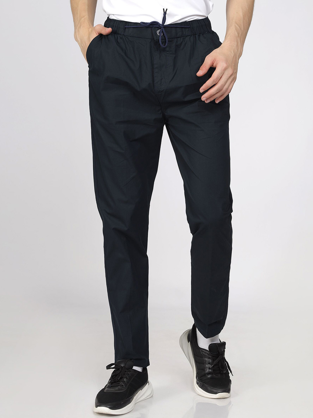 TCI Men Relaxed Straight Leg Straight Fit Wrinkle Free Cotton Trousers