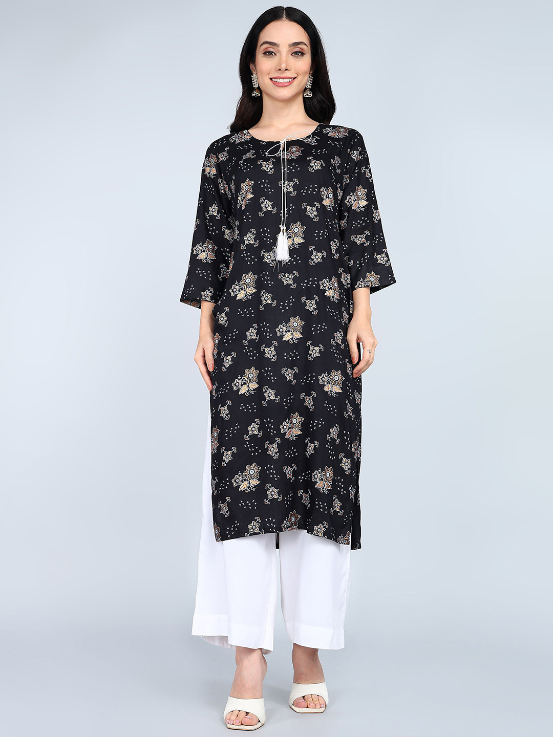 Tviksha Fashion Floral Printed Tie-Up Neck Straight Kurta