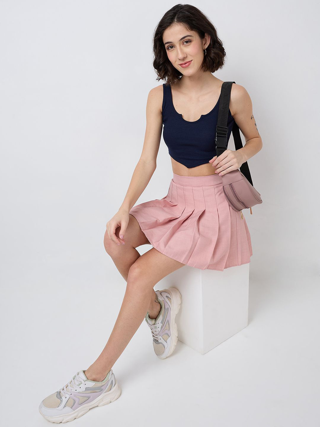 SZN Women Navy Blue Ribbed Scoop Neck Crop Tank Top