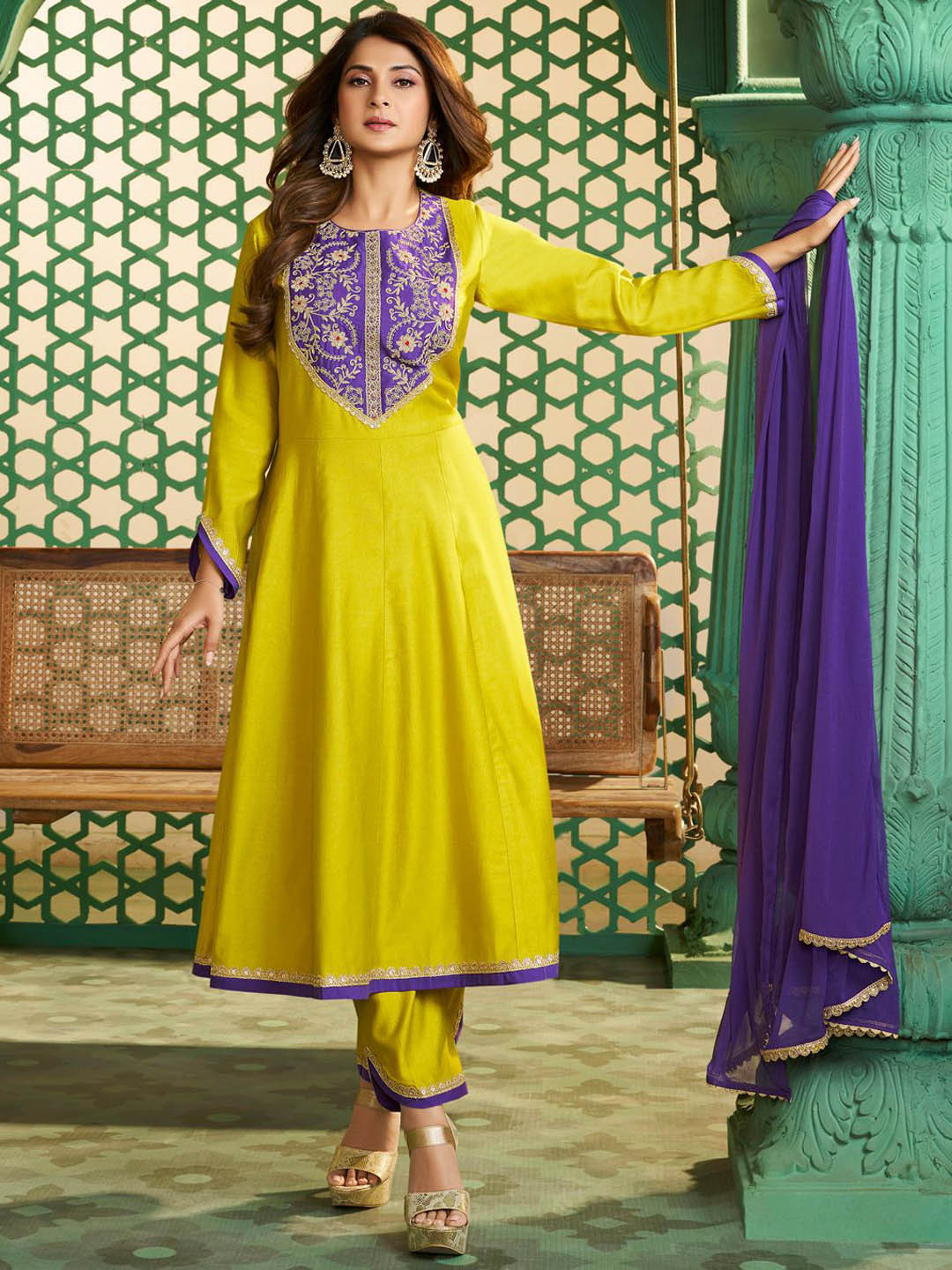 Bhama Couture Jennifer Winget Panelled Cotton Silk Anarkali Kurta With Trouser & Dupatta