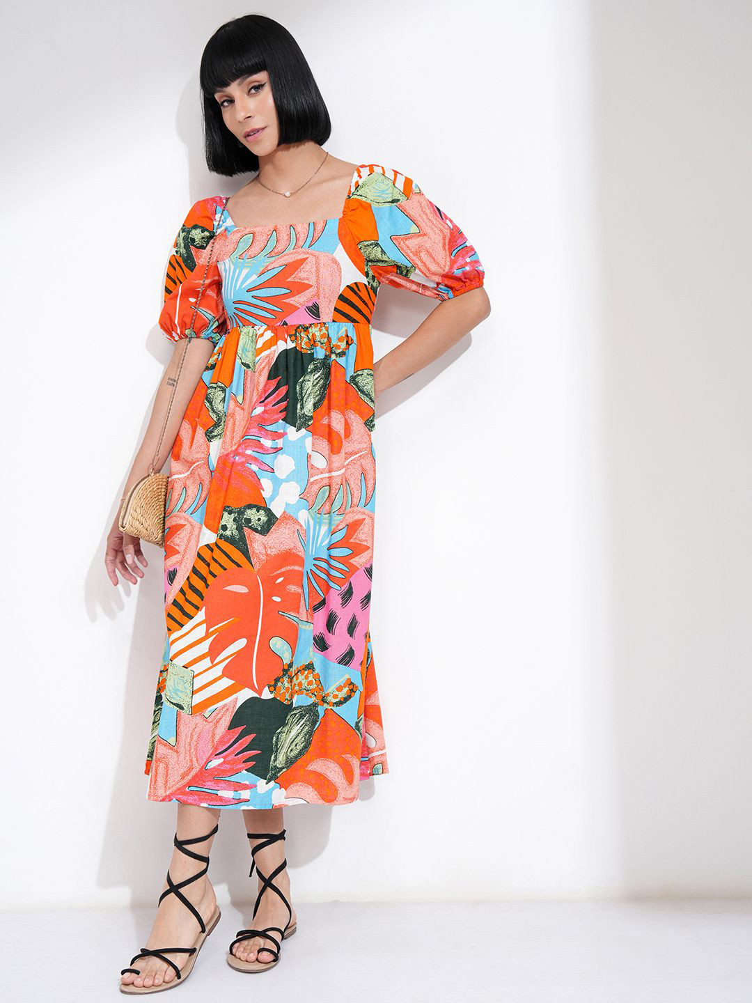 Vishudh Women Printed Gathe Midi Dress