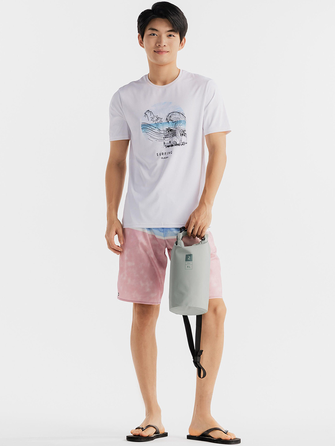 Decathlon OLAIAN - Men White Printed Sun Protected Surfing Tshirt