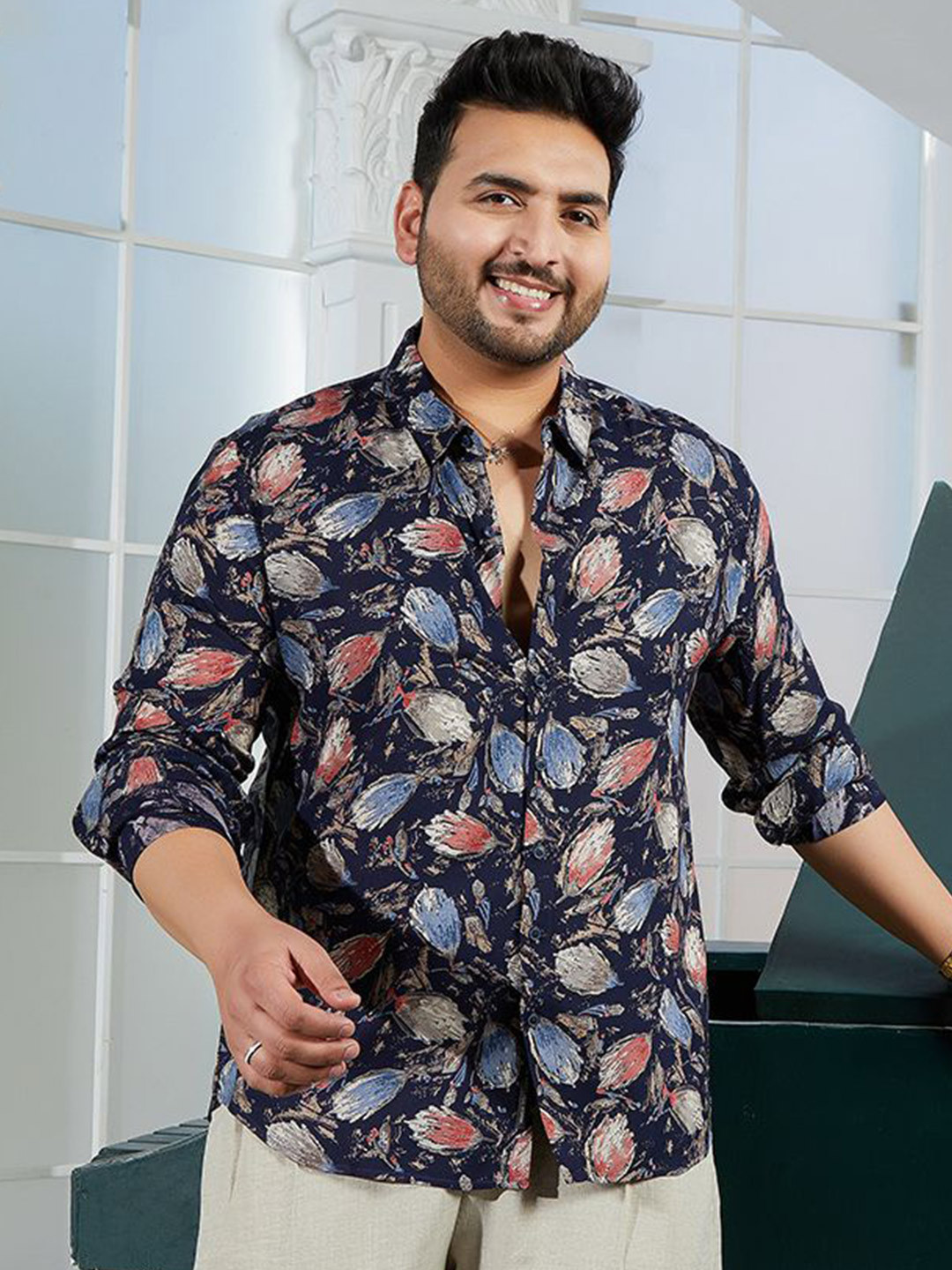 Instafab Plus Men Comfort Fit Spread Collar Floral Printed Casual Shirt