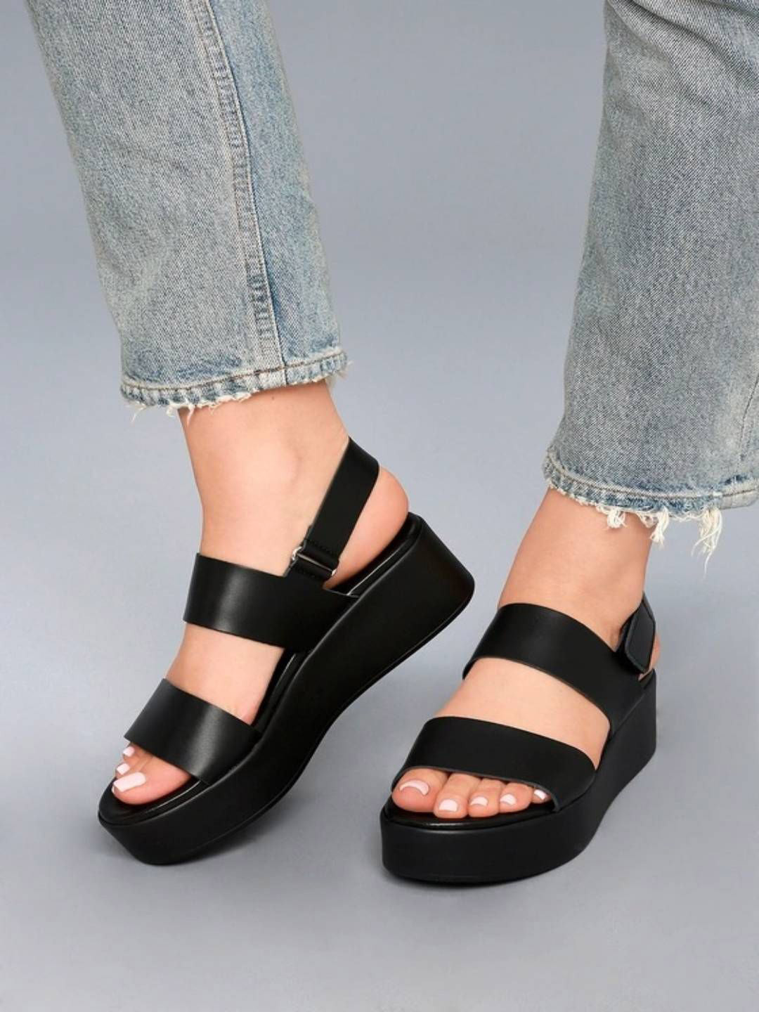 GLO GLAMP Women Wedge Sandals