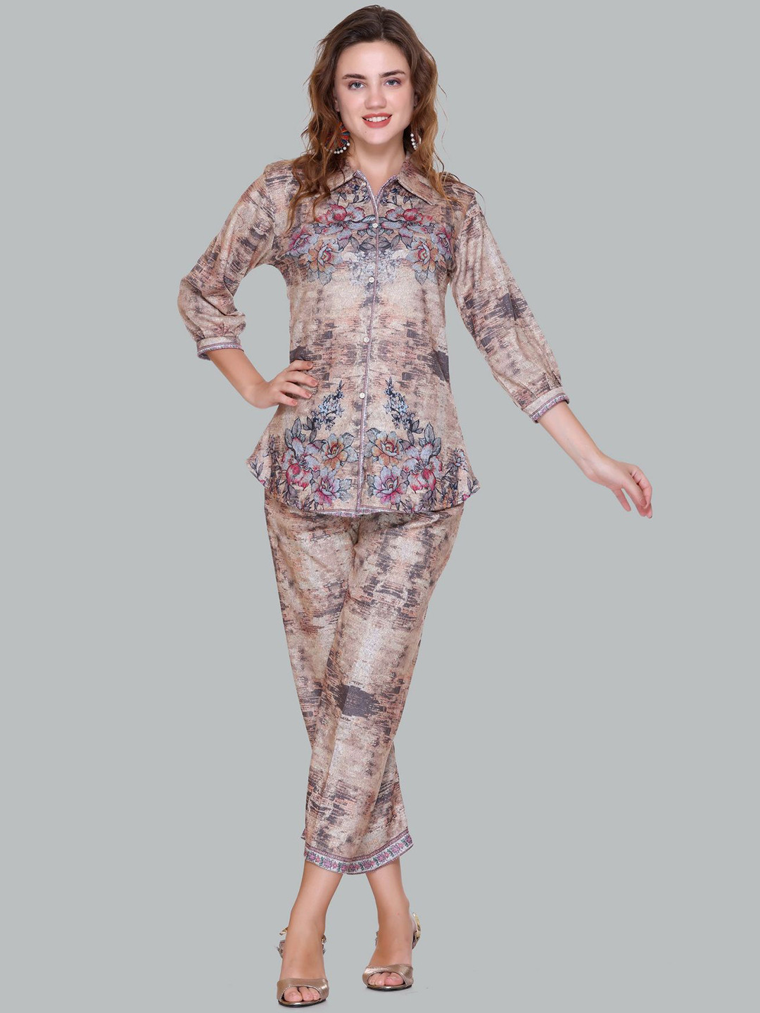 Pink Berry Floral Printed Shirt Collar Shirt With Trousers