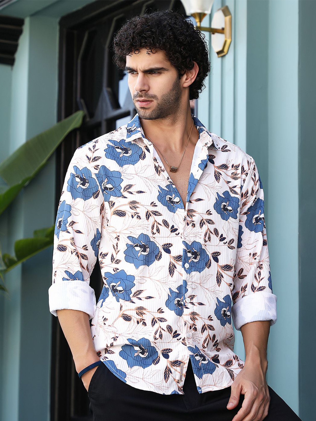 CAHOOT Men Comfort Fit Spread Collar Floral Printed Casual Regular Fit Shirt