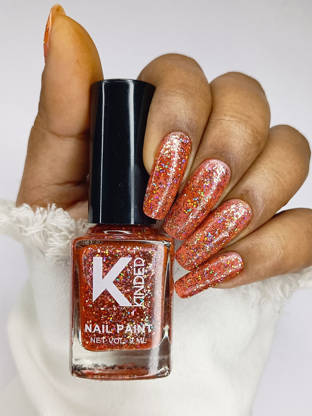 KINDED Textured Glitter Nail Polish - 9 ml - Nail Art Red Romance 40