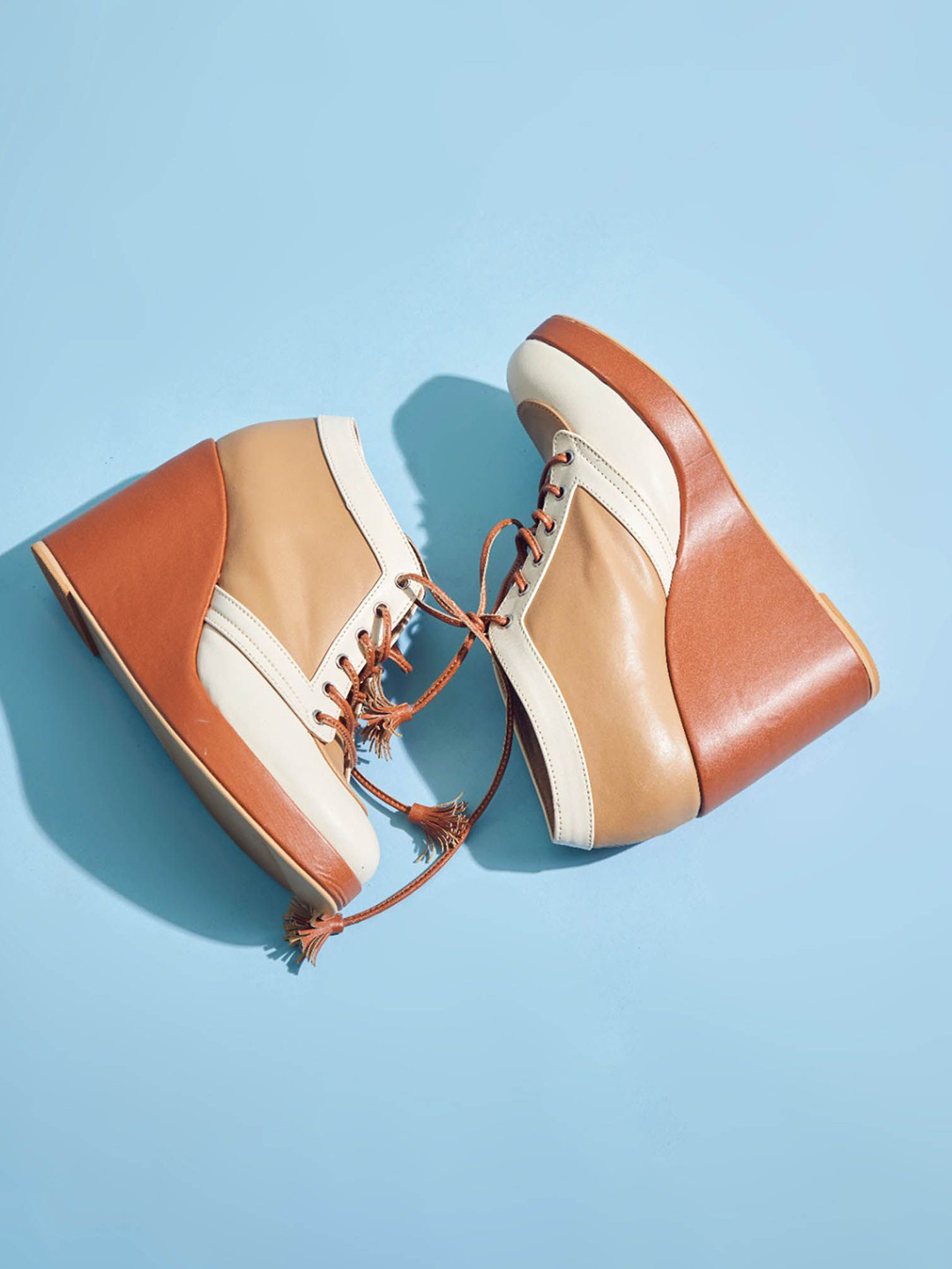 TIESTA Women Sneakers