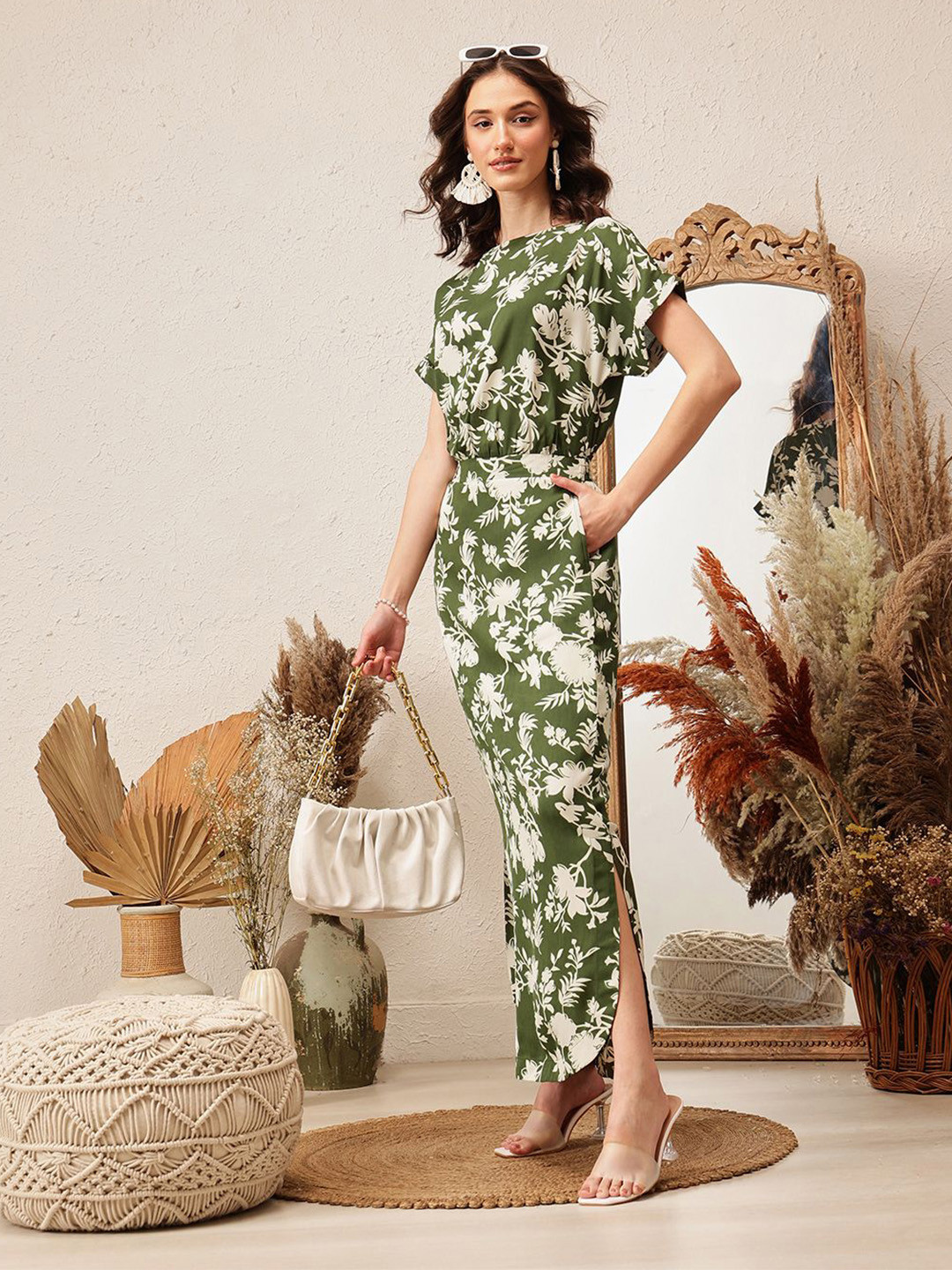 QUIERO Floral Print A-Line Maxi Dress With Cap sleeves