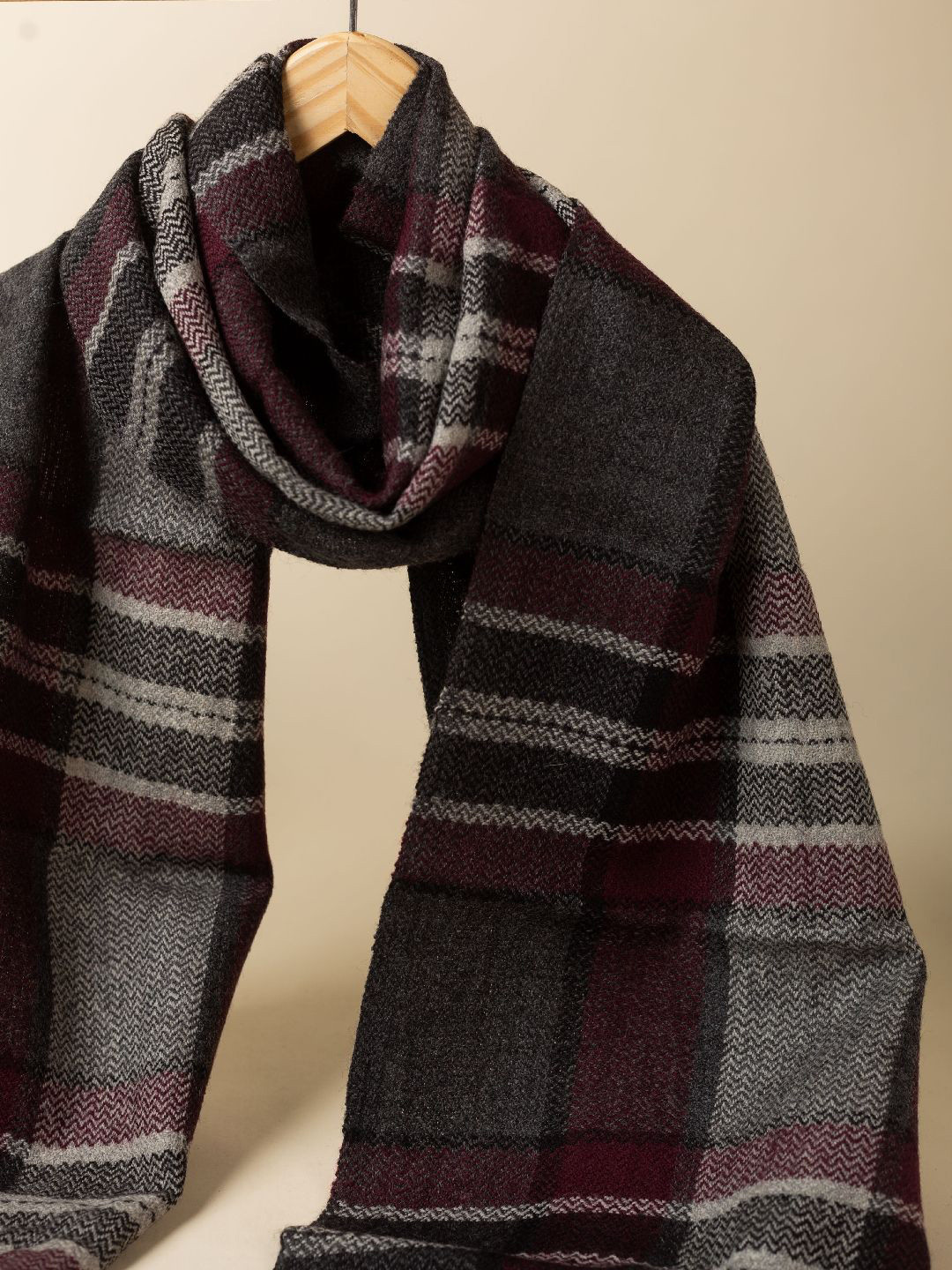 KUSVAA Unisex Bhavin Woolen Muffler