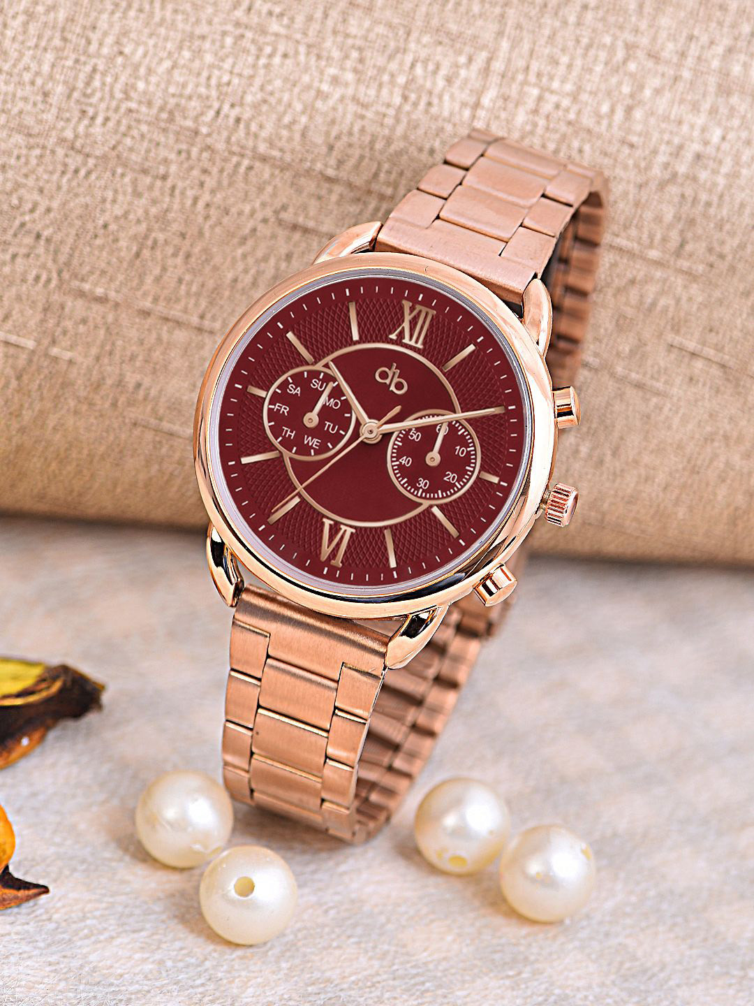 DressBerry Women Dial & Stainless Steel Bracelet Style Straps Analogue Watch