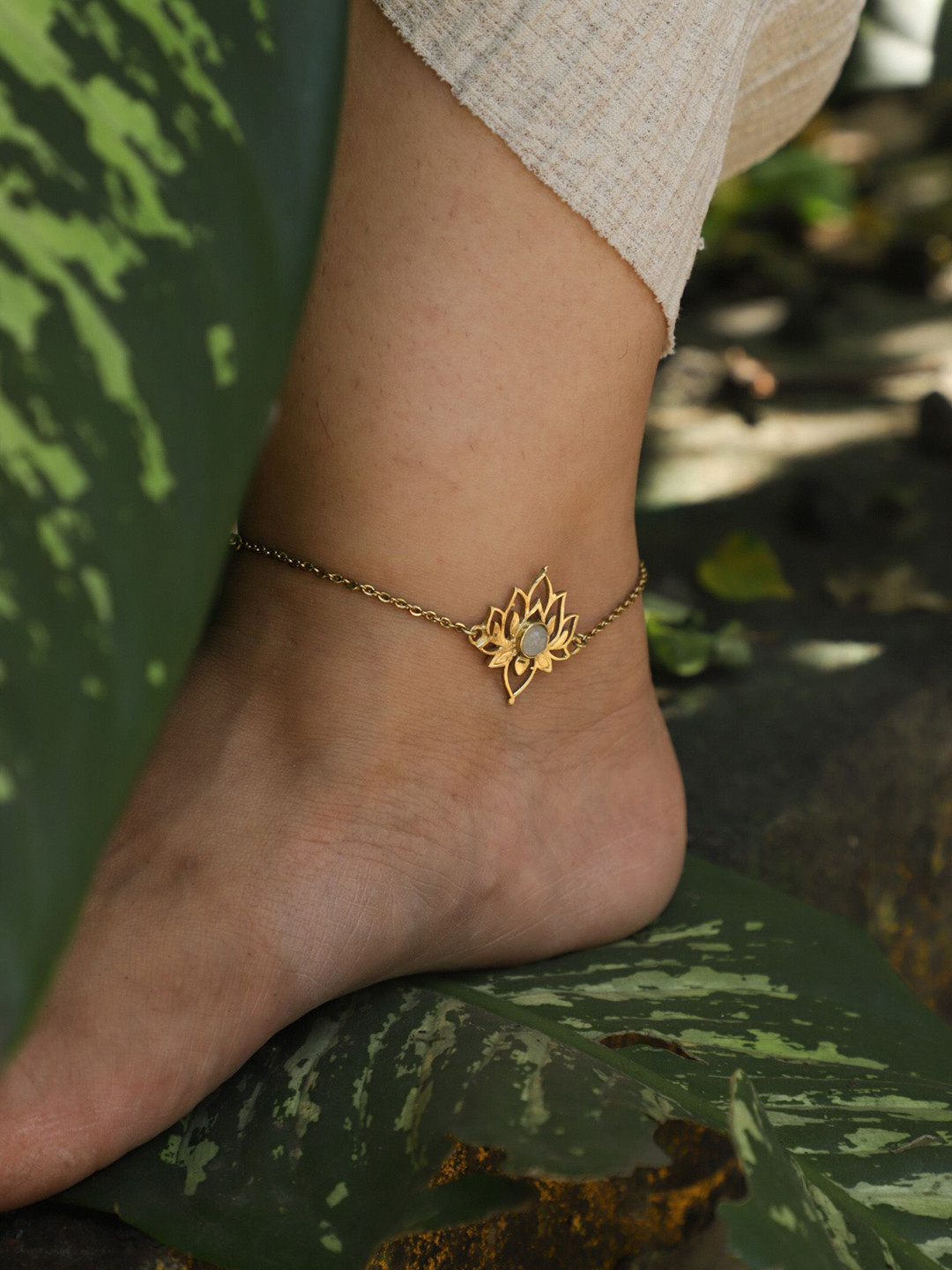 Soul Works Lotus Moonstone Anklet with free Brasso polishing Liquid