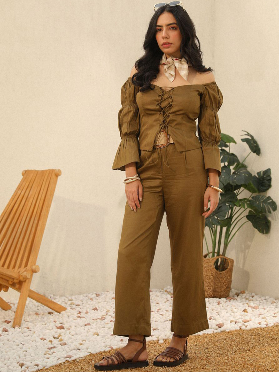 YA-SA Women Tailored Tapered Fit Pleated Trousers