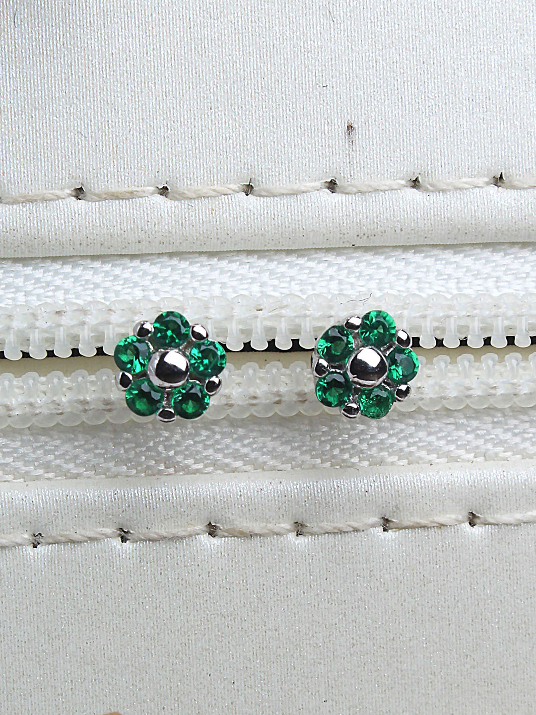 DEVASHREE 925 Sterling Silver Rhodium-Plated CZ Studded Floral Shaped Studs