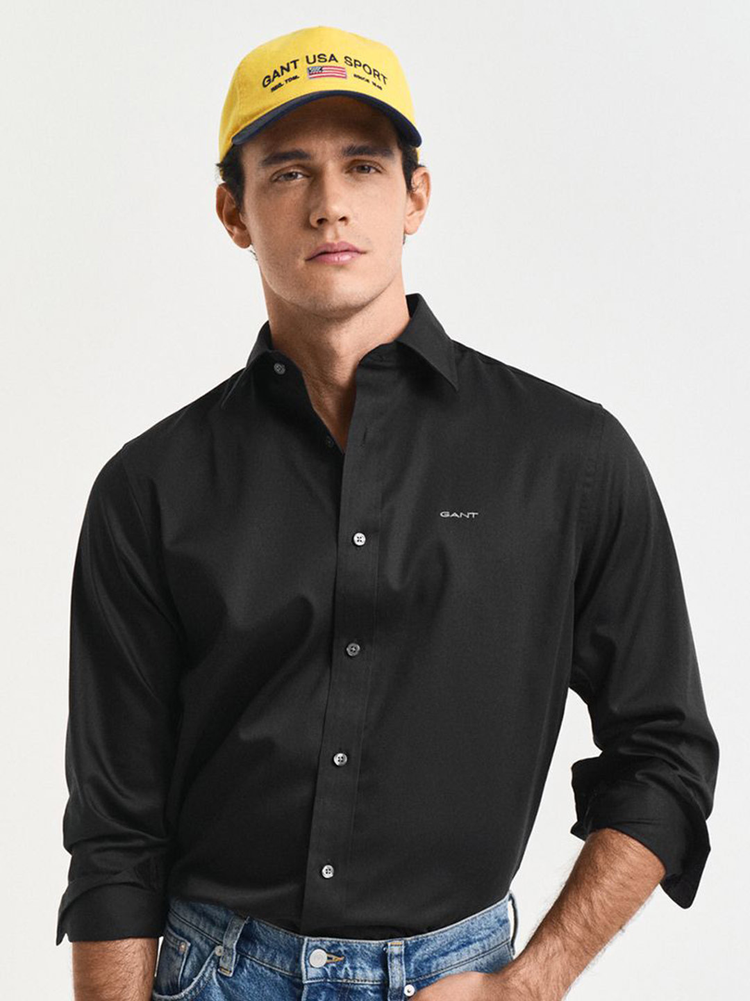 GANT Men Spread Collar Regualr Sateen Formal Shirt