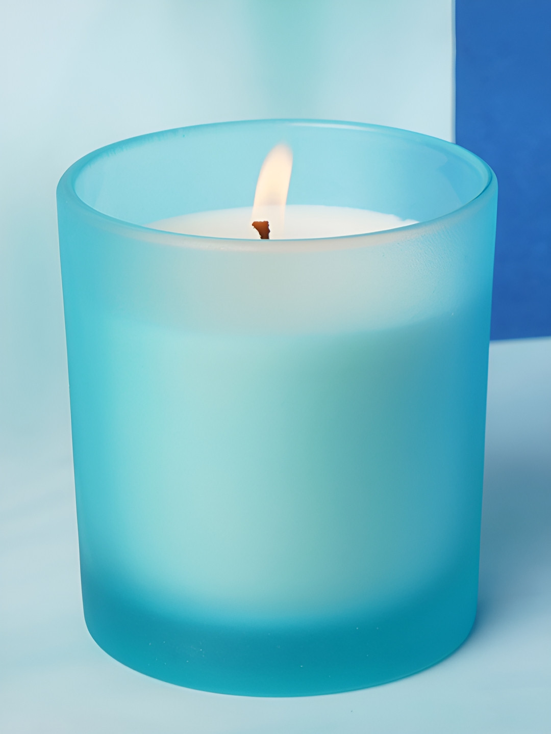 Aura Frosted Glass Small 9cd Scented 1 Wick Oud Solid Geometric Regular Jar Candles