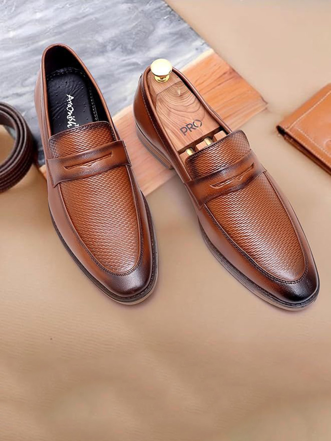 ARAMISH Men Woven Design Leather Lightweight Loafers