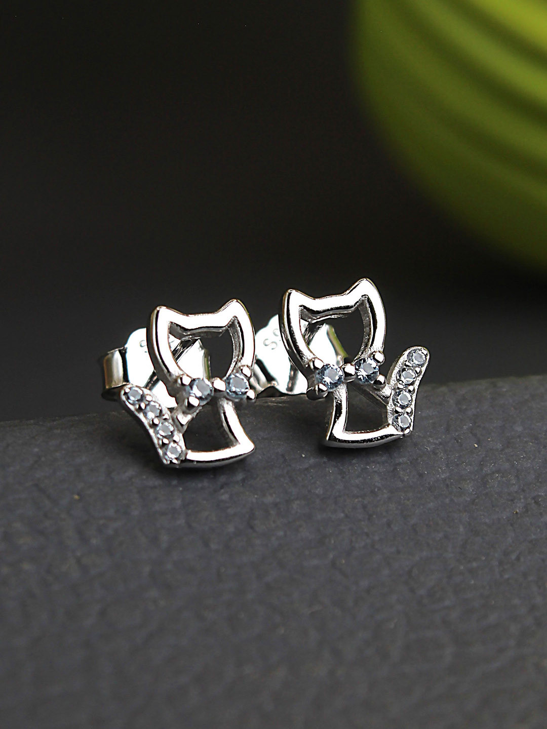 DEVASHREE 925 Sterling Silver Rhodium-Plated CZ Studded Cat Shaped Studs