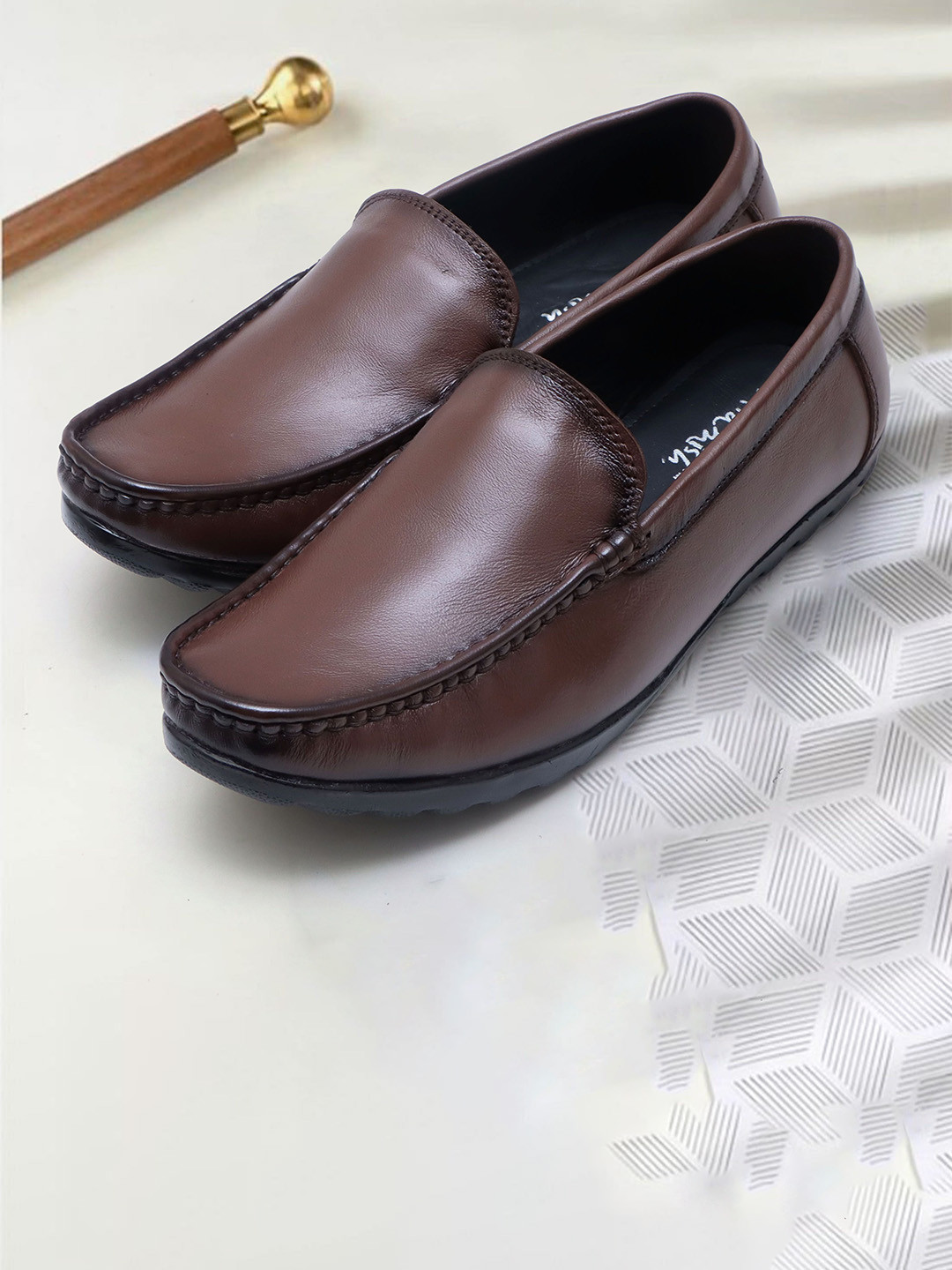 ARAMISH Men Textured Slip-On Lightweight Leather Loafers