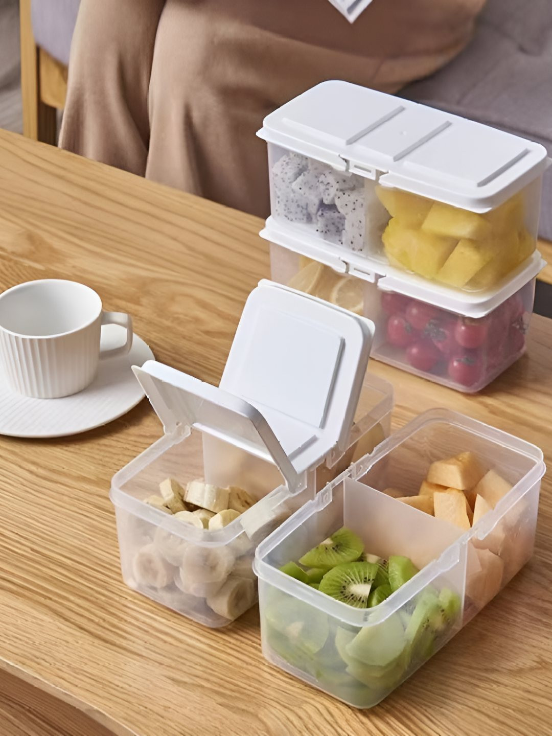 Hashone Transparent Plastic Easy To Clean 4 Piece Clip-On Fridge Container-1.5L