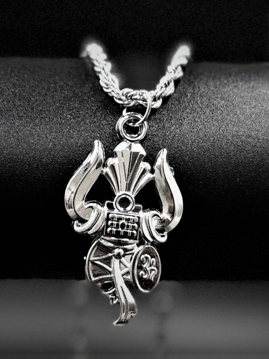 AKLINA Unisex Silver-Plated God Pendant With Chain