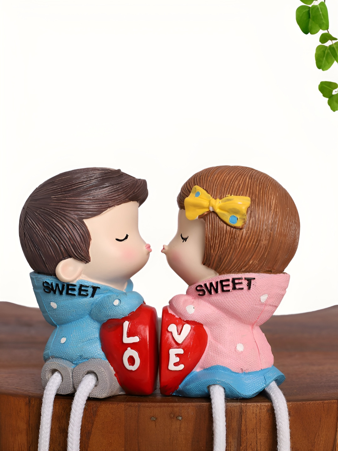 INTERNATIONAL GIFT Couple with Split Heart and Dangling Legs Blue Polyresin Natural Living Room Small Showpiece - 1.8 Inches