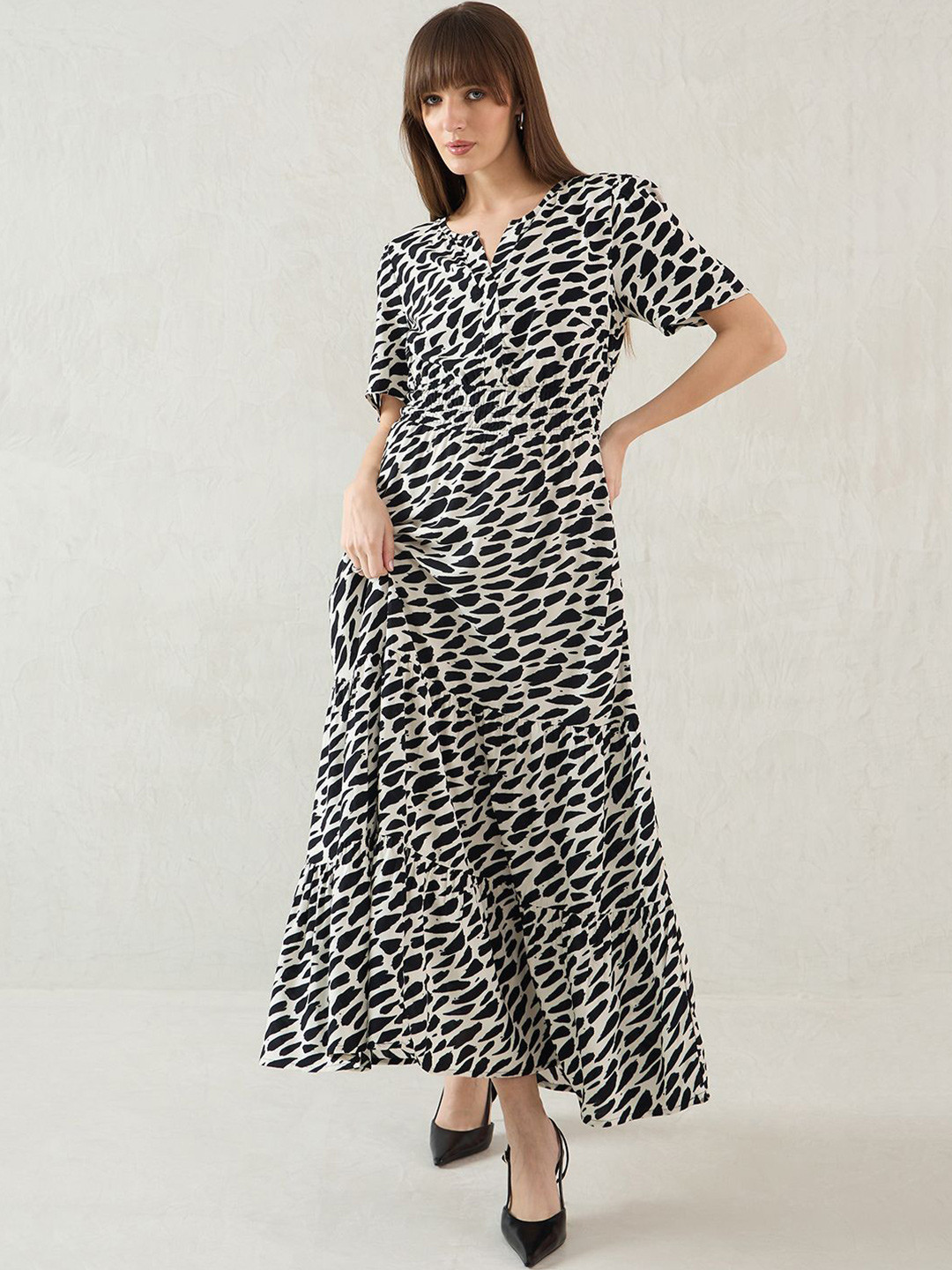 FEMMELLA Women Animal Printed Fit and Flare Maxi Dress