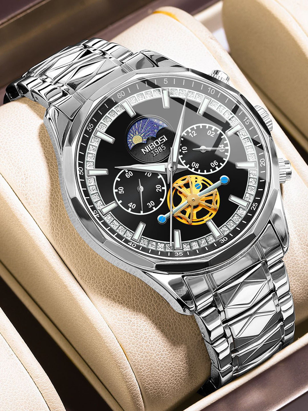 Nibosi Men Dial & Stainless Steel Straps Analogue Watch NB-2656-Slvr-Blk