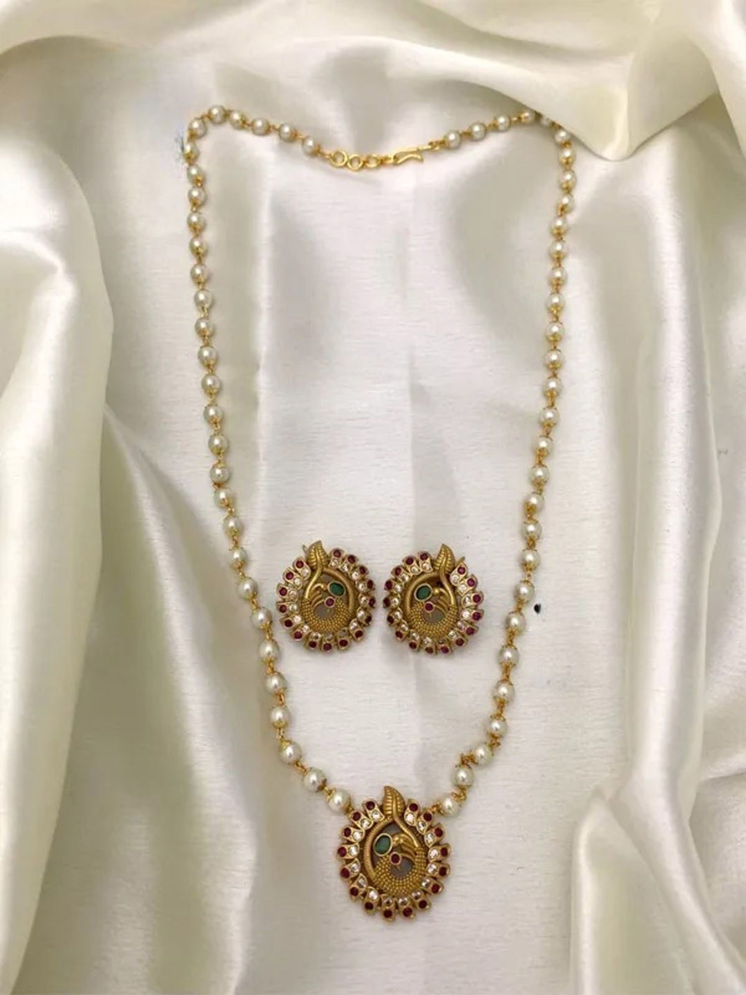 Rangrozo Jewellery Gold Plated Cubic Zirconia Studded & Beaded Traditional Jewellery Set