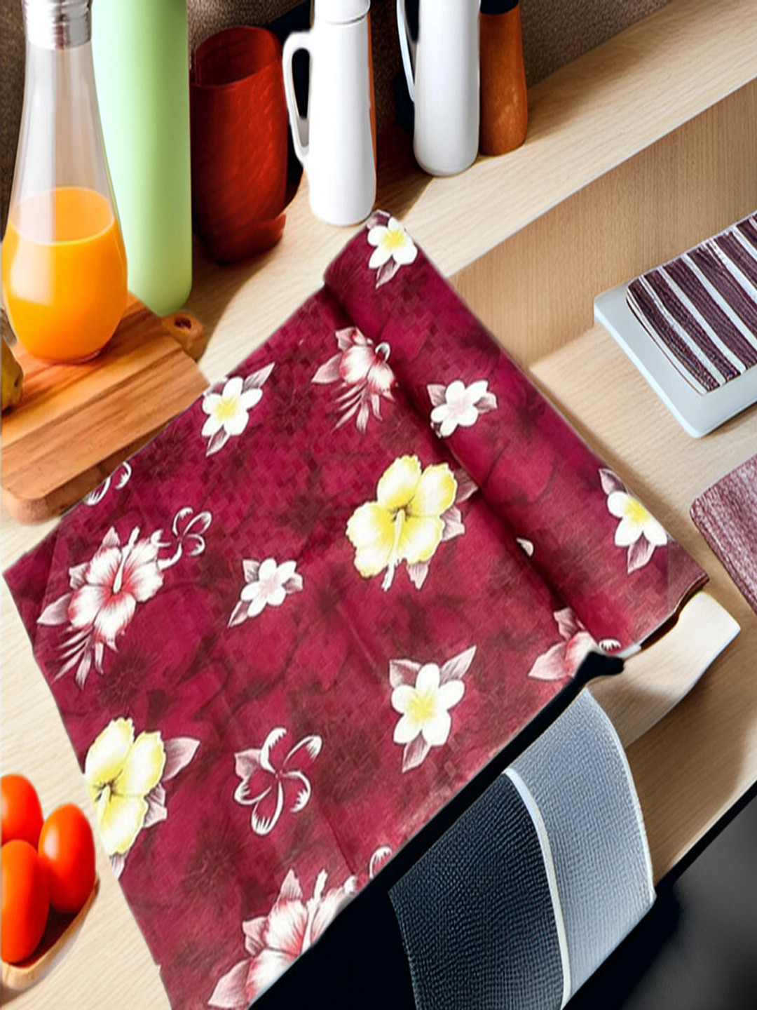 REVEXO Red And White Printed Water-Resistant Organisers