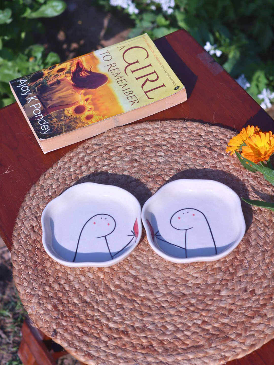 WEAVING HOMES Hum-Tum White & Black 2 Pieces Printed Ceramic Glossy Dessert Plates