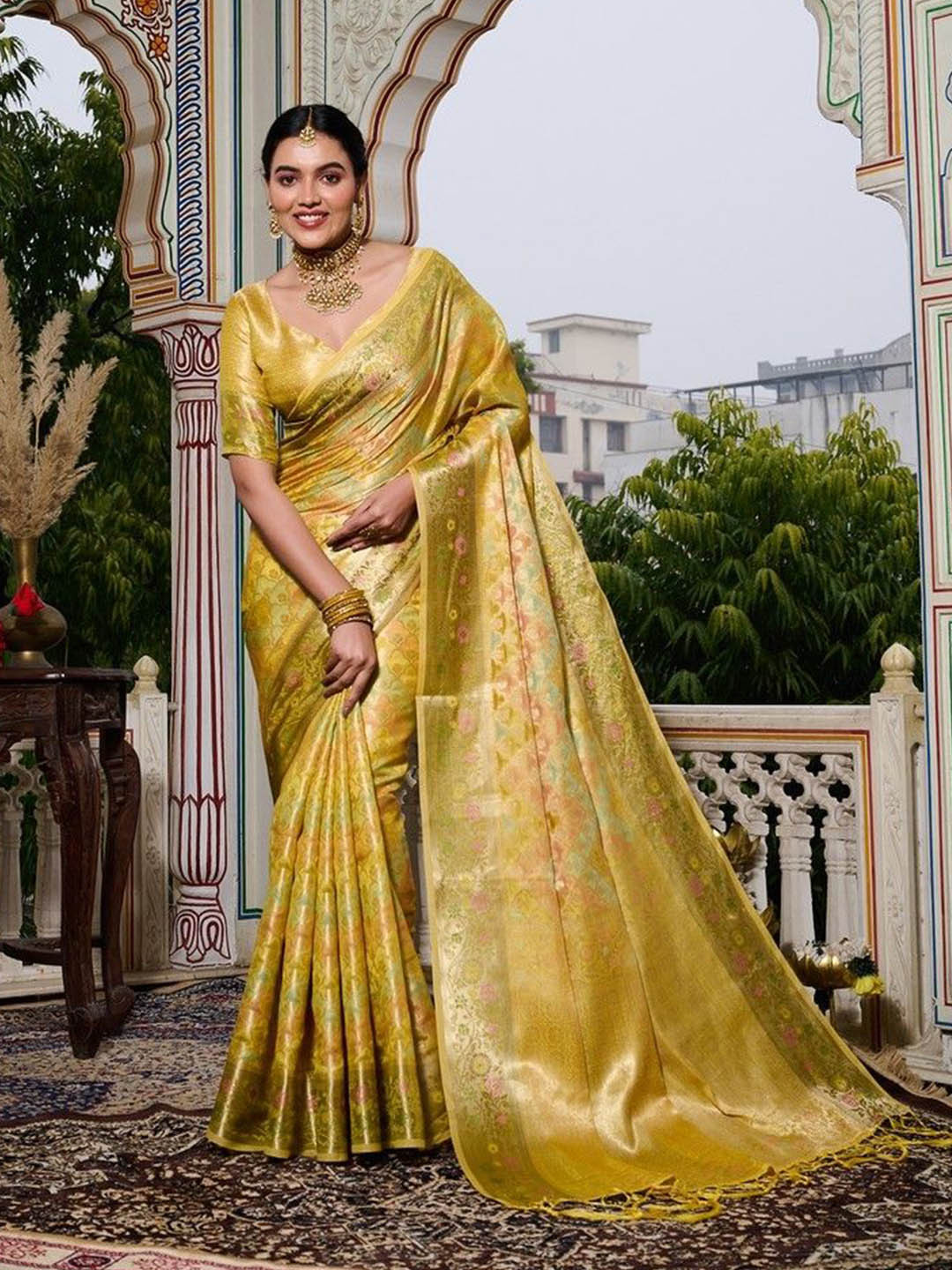 K 5 Fashion Woven Design Zari Organza Saree