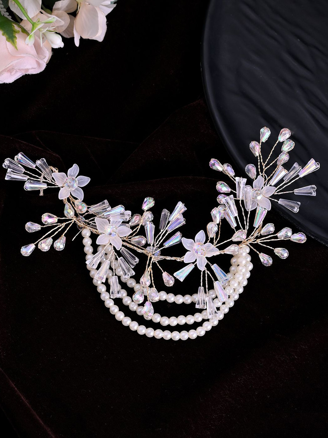 Silvermerc Designs Women Elegant Bridal Hair Accessory with Pearls and Crystal Flower