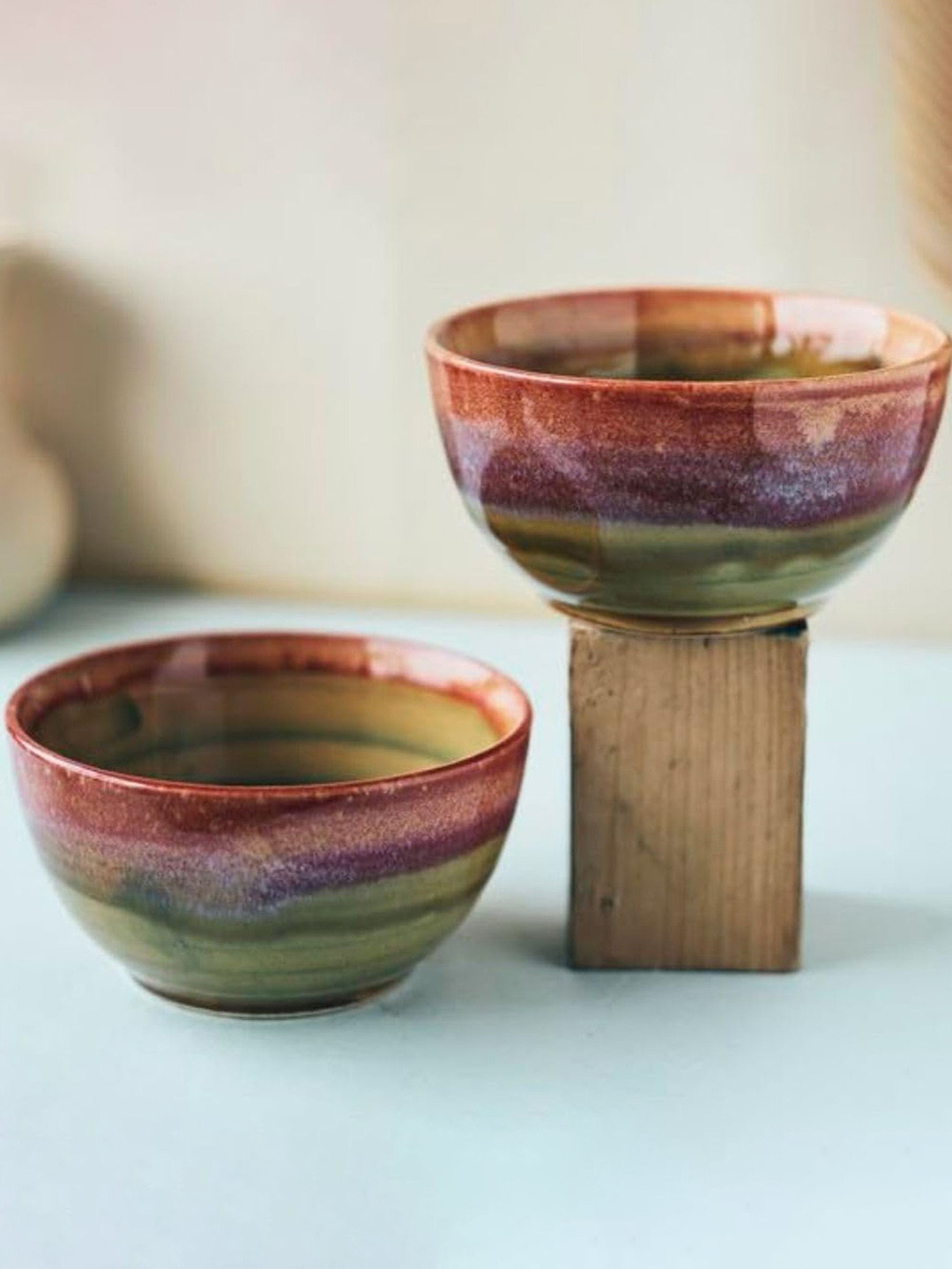 Rare Planet Red & Green 2 Pieces Ceramic Dishwasher and Microwave Safe Serving Bowl