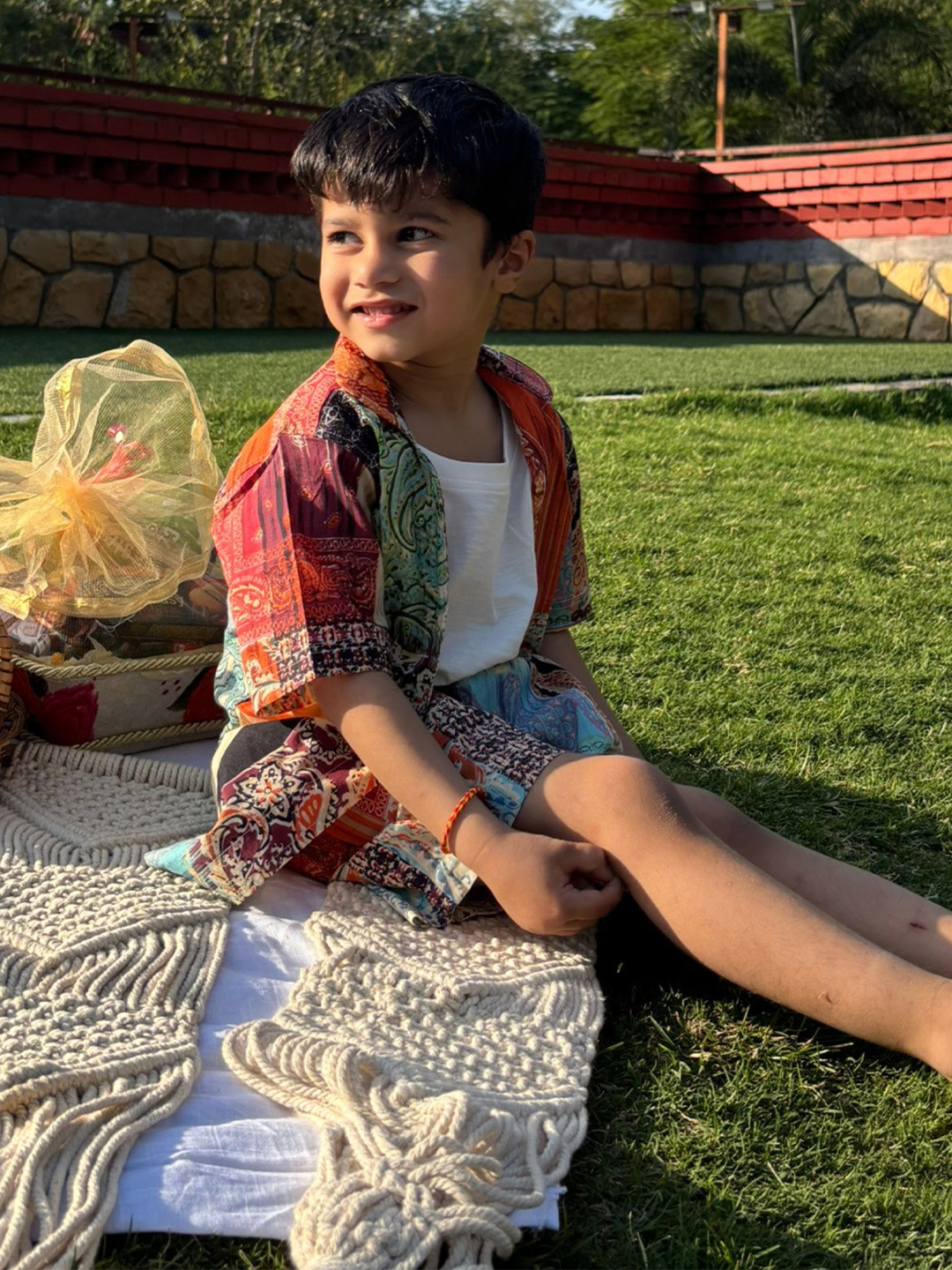 Peekaaboo Kids Boys Printed T-shirt And Shirt With Shorts