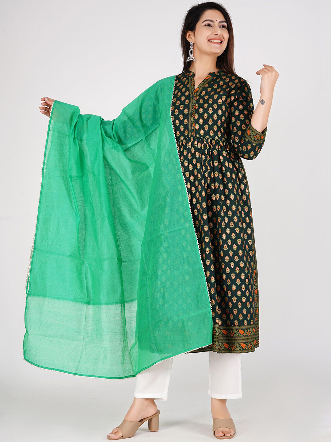 rf clothes Floral Printed Mandarin Collar Anarkali Kurta With Trousers & Dupatta