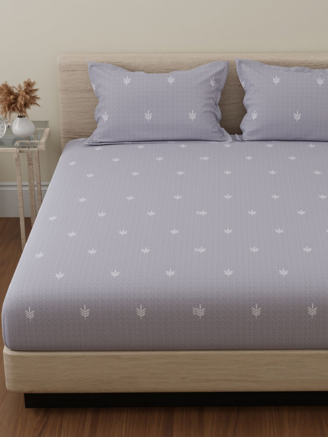 Huesland Grey Floral Pure Cotton 144 TC King Bedsheet with 2 Pillow Covers-108 x 108 cm