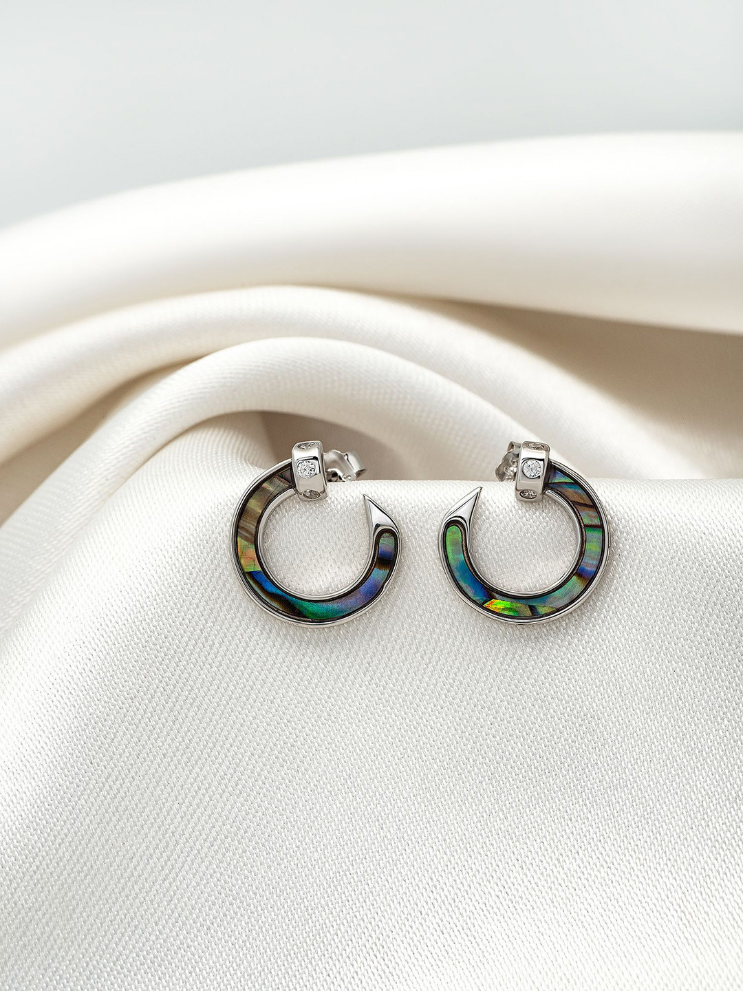 SILBERRY 925 Sterling Silver Rhodium-Plated CZ Studded Contemporary Orbital Glow Studs