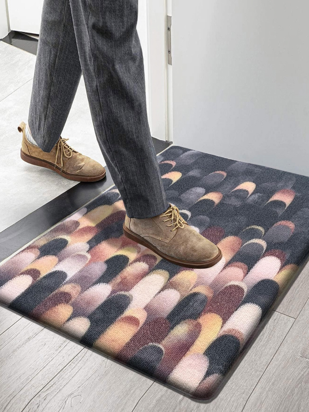 LUXEHOME INTERNATIONAL Black & Brown Abstract Printed Anti-Skid & Fatigue Doormat