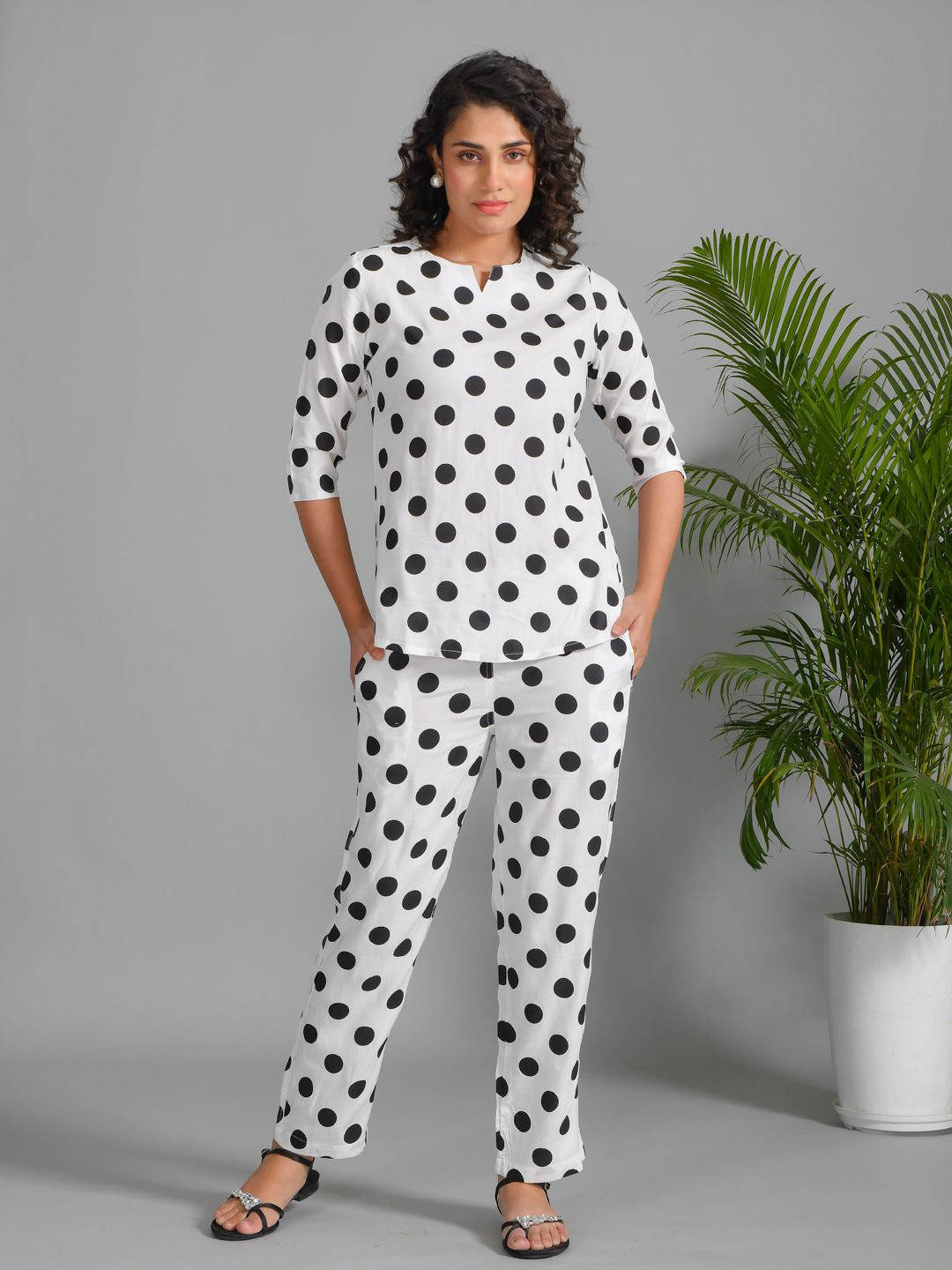 SANSKRUTIHOMES Printed Pattern Top With Trouser