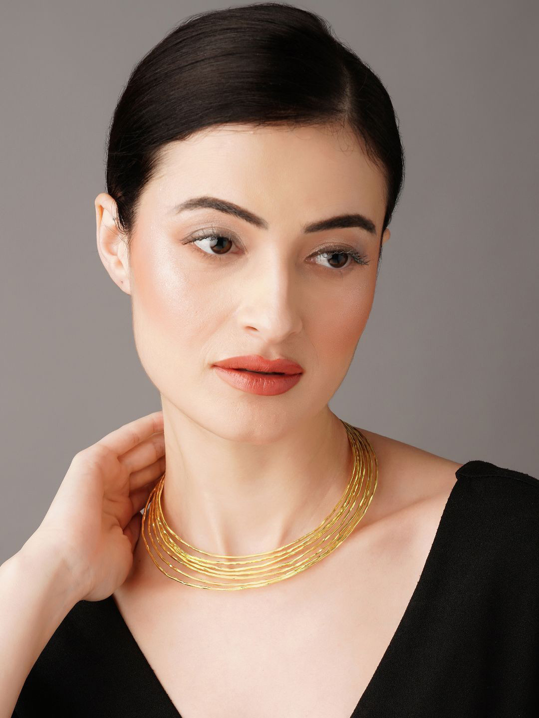 The Ethereal Store Gold-Plated Streak Neck Cuff Necklace