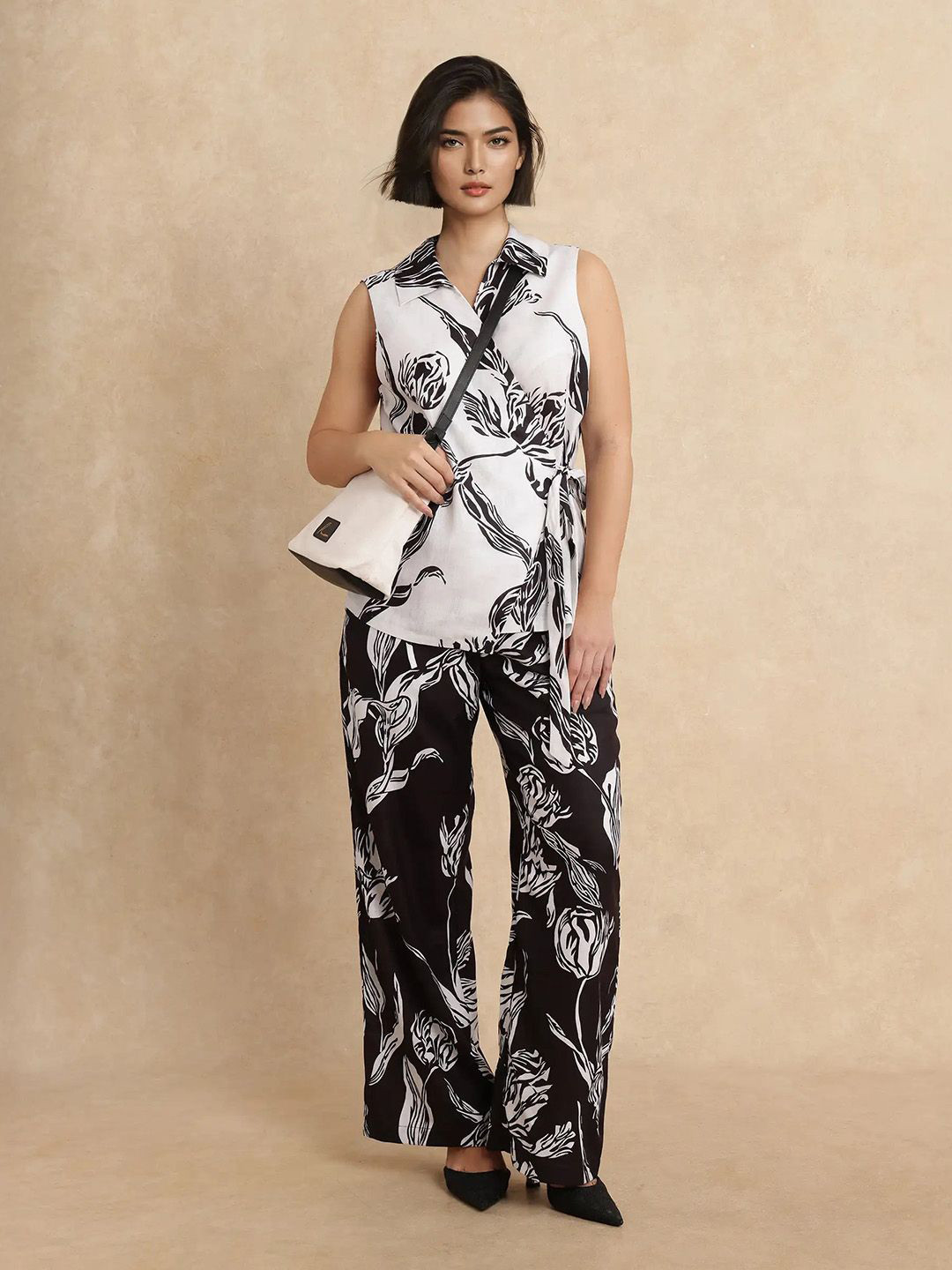 RAREISM Women Janu B Primary Black Trousers