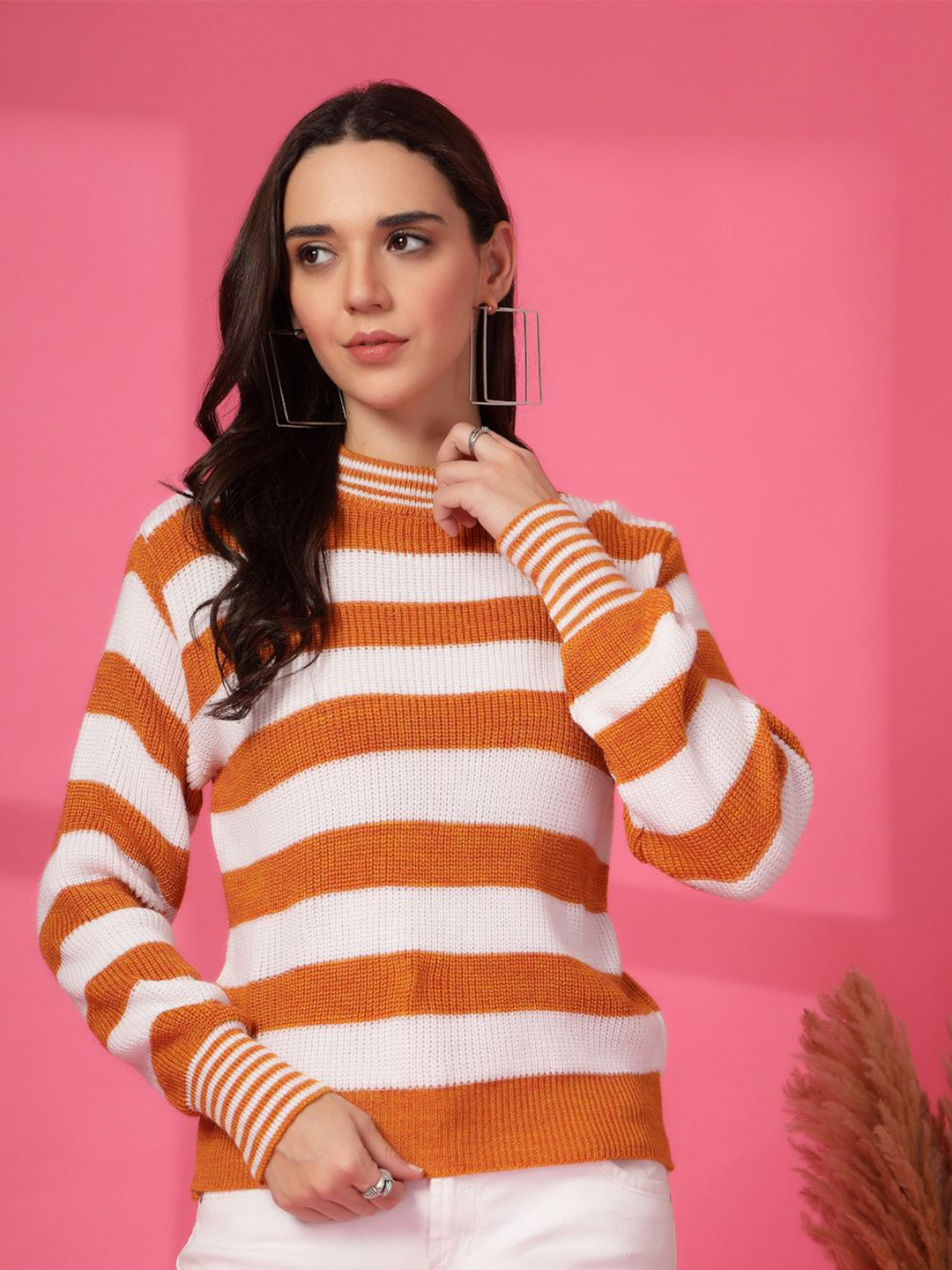Moda Rapido Geometric Striped Halter Neck Woollen Top