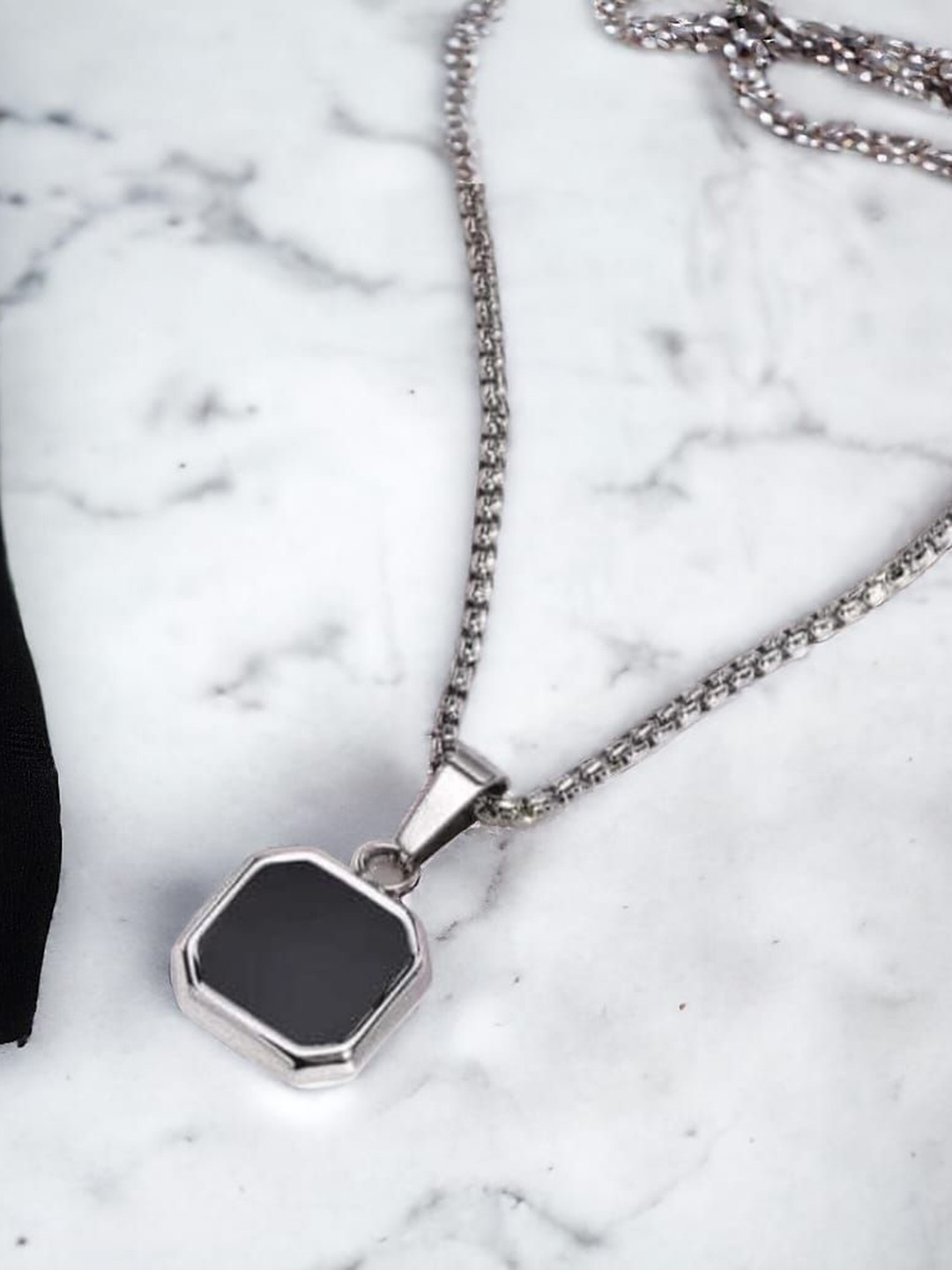 Omaya Jewels Men Hexagonal Pendant With Chain