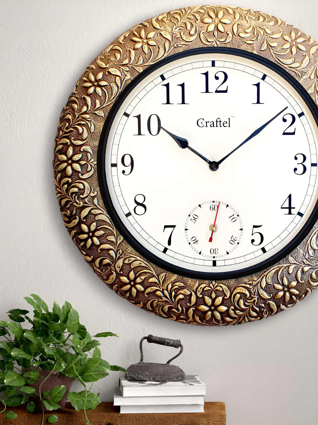 CRAFTEL Gold-Toned Textured Analogue Metal Round Carftel Antique Contemporary Wall Clock