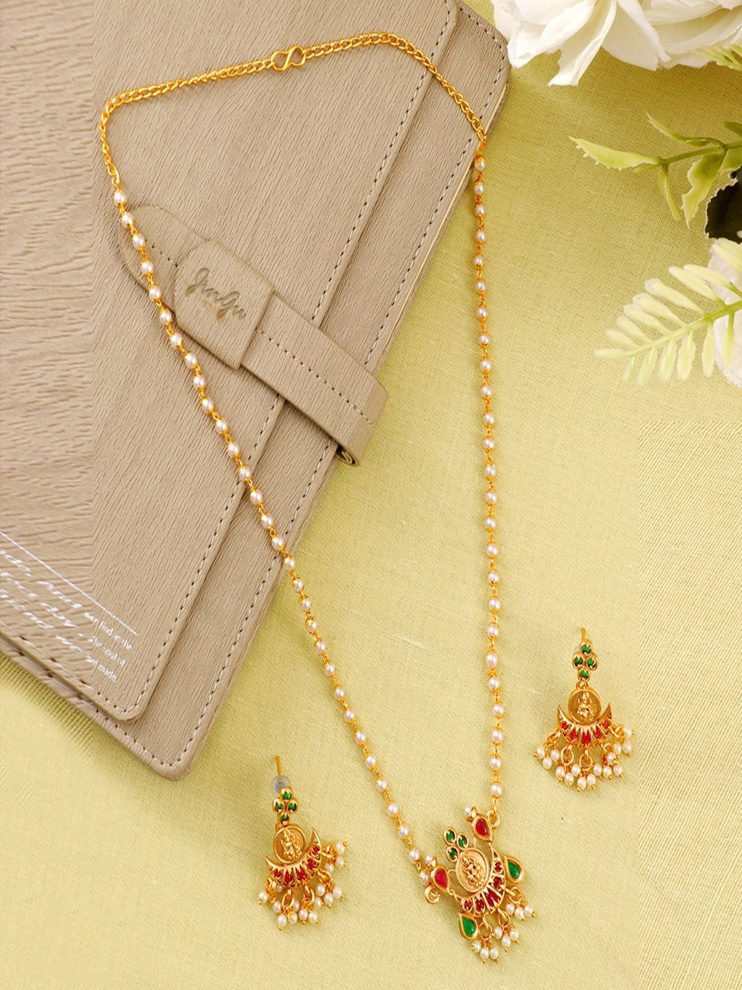 Anouk Gold Plated Pearls Beaded Coin Design Temple Neckace And Earrings
