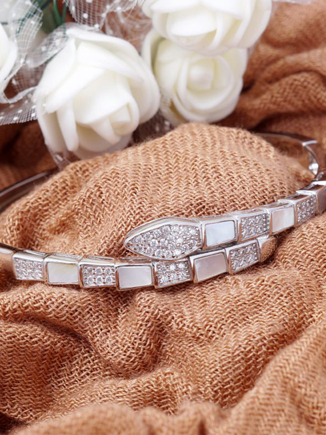 Tuanz Silver Jewelry Sterling Silver Rhodium-Plated Artificial Stones Studded Bracelet