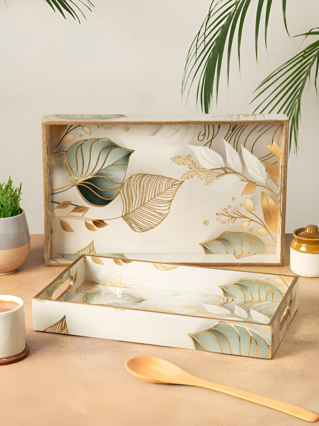 HomeShastra White & Green 2 Pieces Wooden Rectangle Leaf Serving Tray